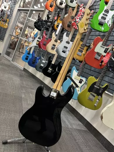 HOHNER PJ BASS BLK /W HARDCASE 2